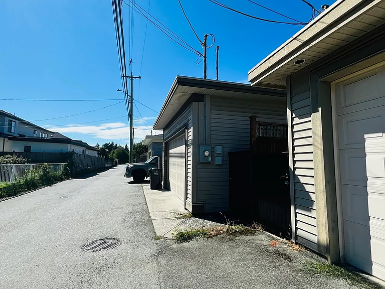 10260 Williams Rd — Photo 15