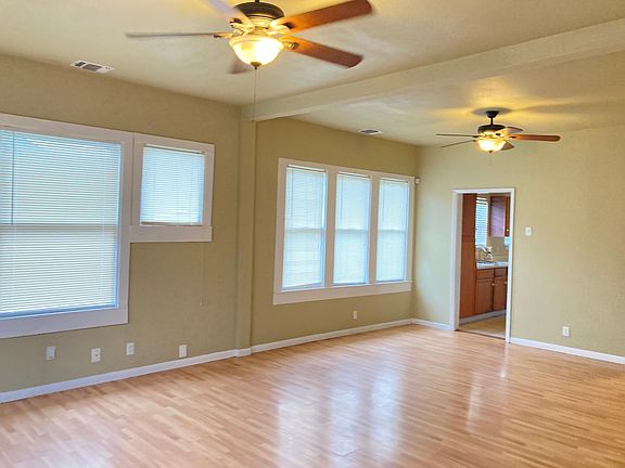 3rd image of 1007 E Drexel Ave