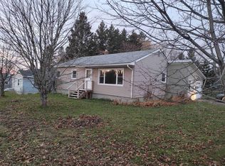 57 Maple St, Presque Isle, ME 04769