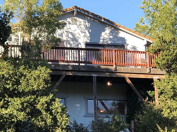 2nd image of 12 Glen Ln