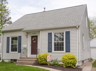 2400 E Ave NE, Cedar Rapids, IA 52402