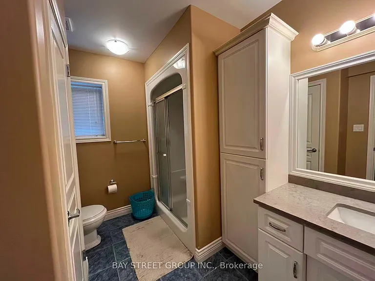 578 Springwater Dr W — Photo 9