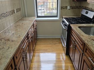 36-20 Bowne St #2Z, Flushing, NY 11354