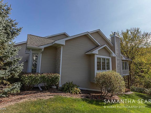 2nd image of 2322 Whimbrel Ct NE #55