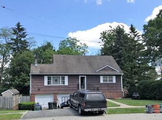 23 Spruce St, Rockaway, NJ 07866
