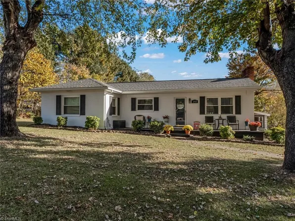 193 Simpson Mill Rd, Mount Airy, NC 27030