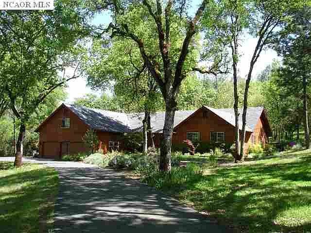 1st image of 16471 Wolf Meadows Dr