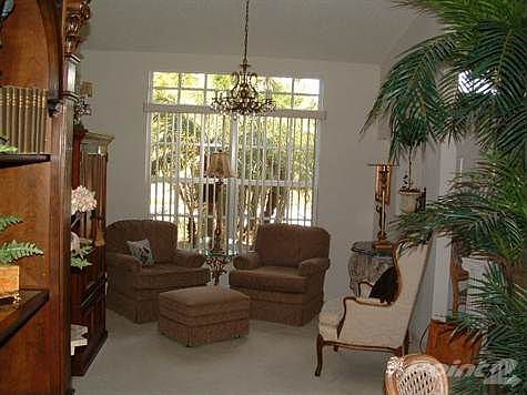 9330 Bearcat Front Entrance Area