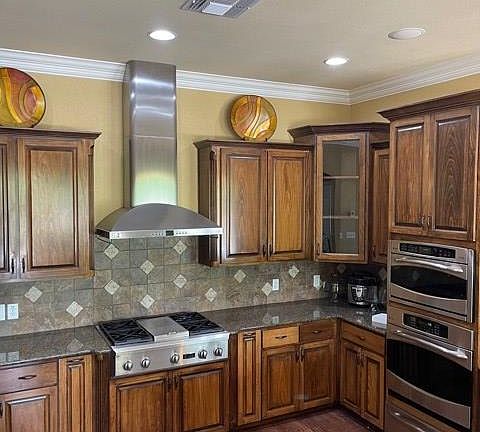3rd image of 3001 Lakota Ln