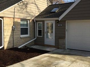 2660 N 130th St, Brookfield, WI 53005