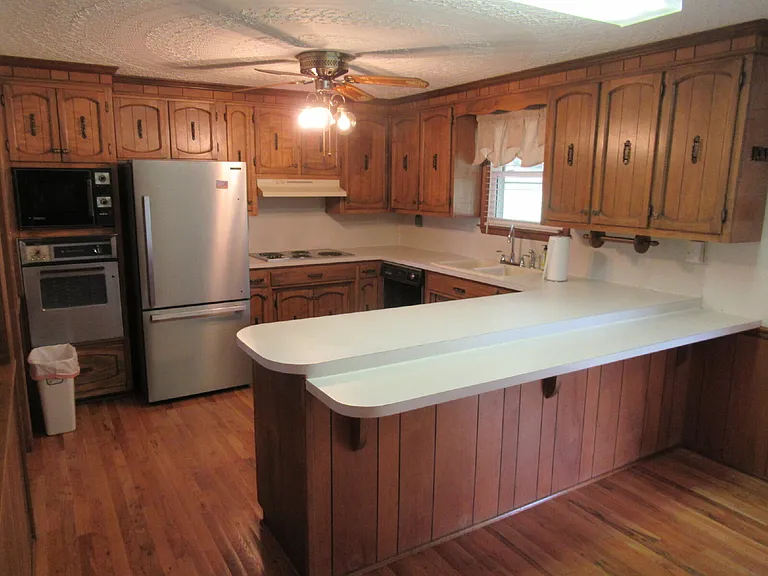 1357 Beal Rd — Photo 6