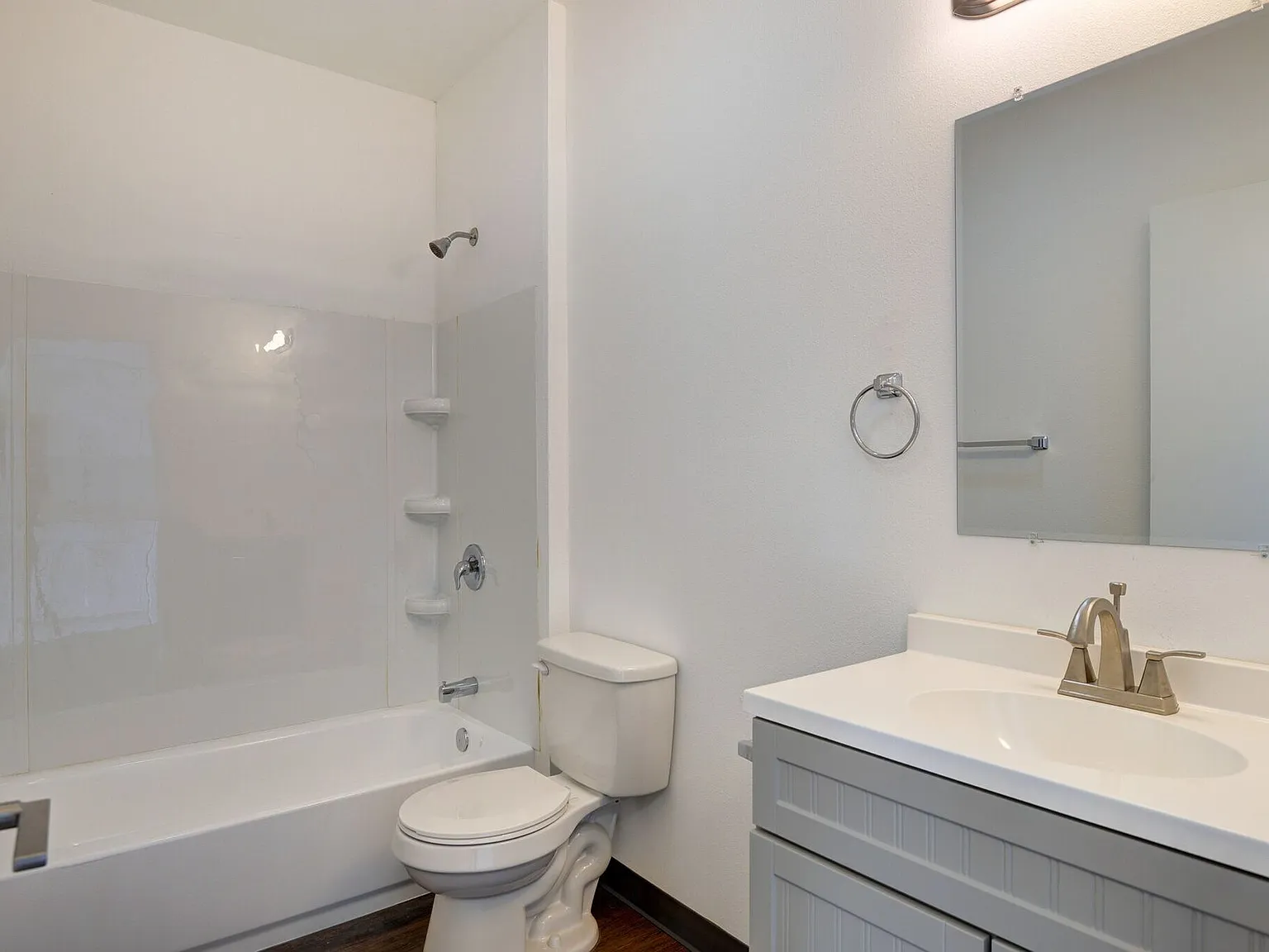 Coda Apartments - Modern Wallingford Studios with Parking, Transit Access & Pet-Friendly Living — Photo 3