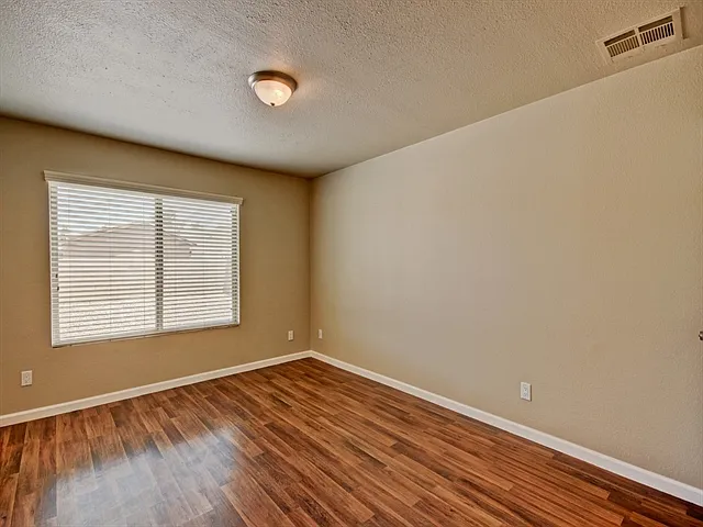 10930 W Montecito Ave — Photo 10