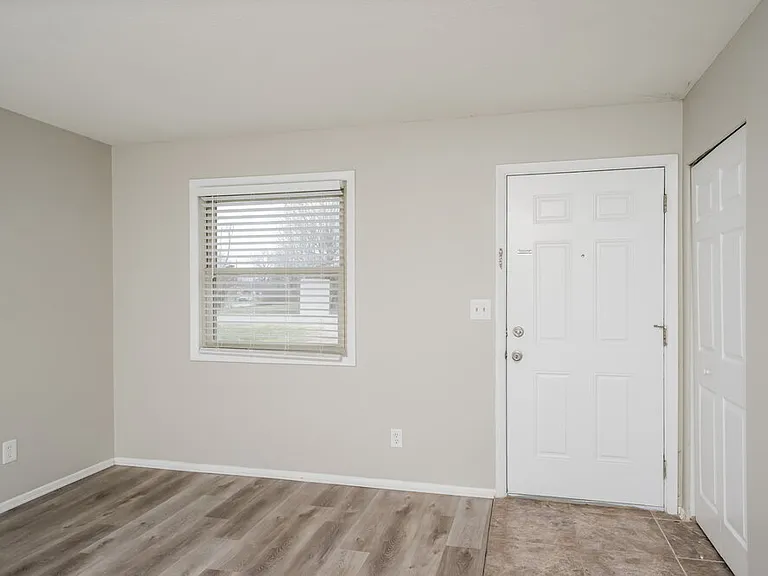7414 Terry Rd — Photo 6