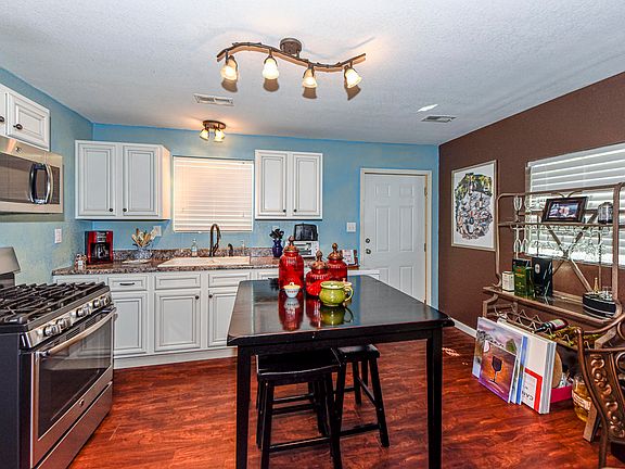 4th image of 6007 S Circle Dr