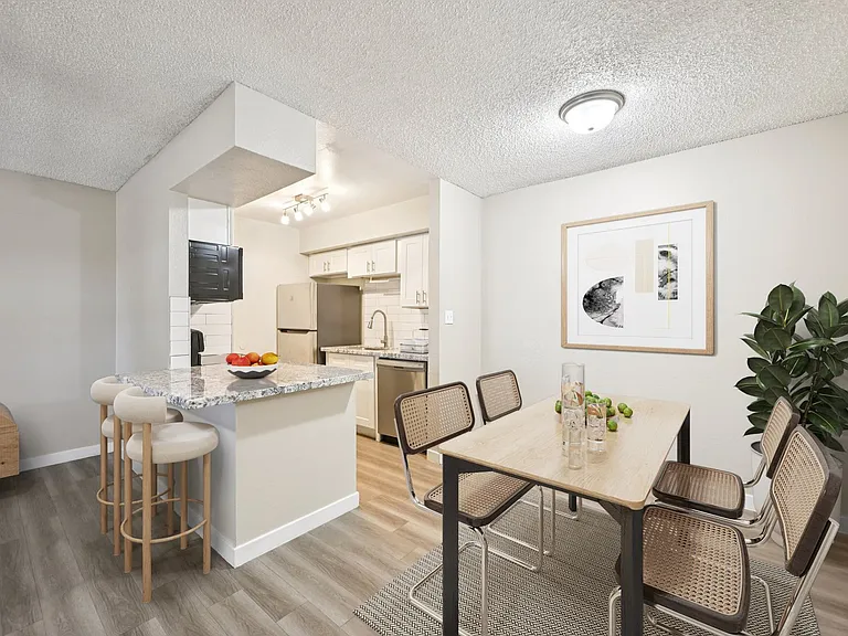 Jade Ridge Apartments — Photo 69