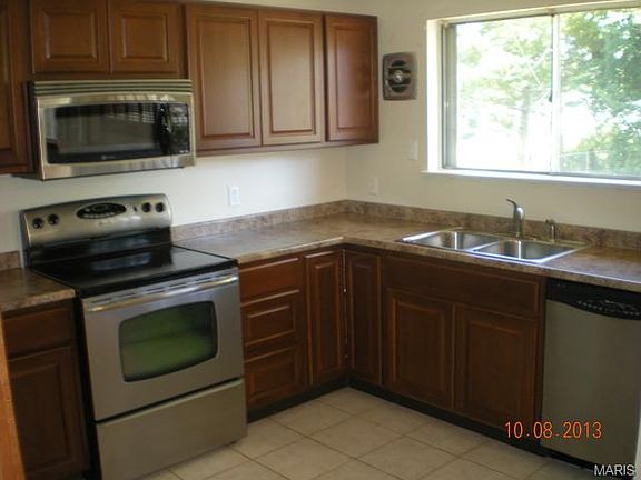2nd image of 1790 Clover Ln