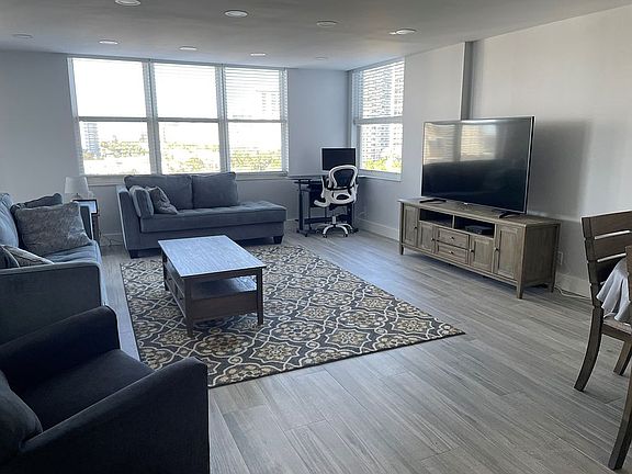 4th image of 3015 N Ocean Blvd APT 8E