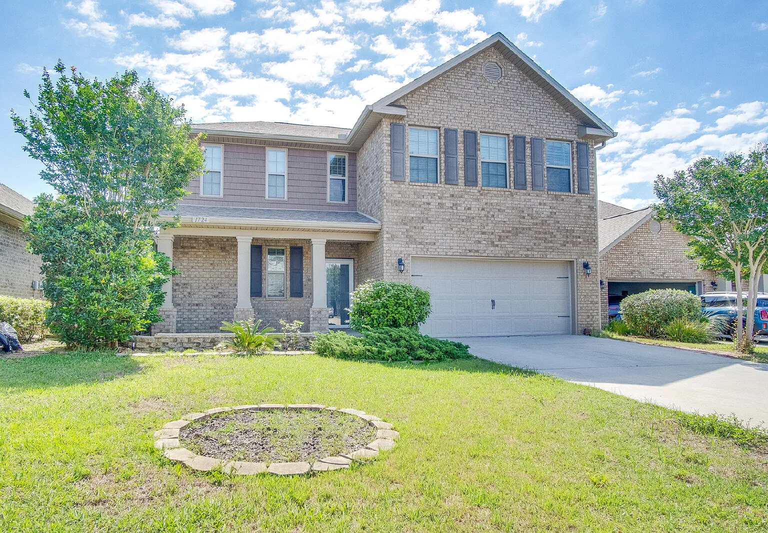 4 bed, 2.5 bath, 2332 sqft, $2,750 — Photo 1