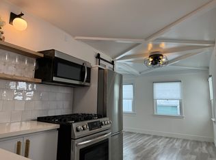 1653 Bayview Dr #1/2, Hermosa Beach, CA 90254