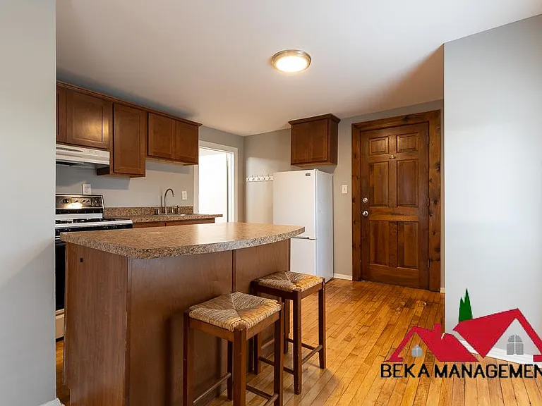 941 Starkweather St #5 — Photo 5