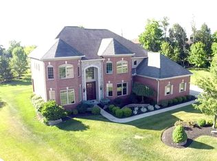 3593 Carmelle Woods Dr, Mason, OH 45040