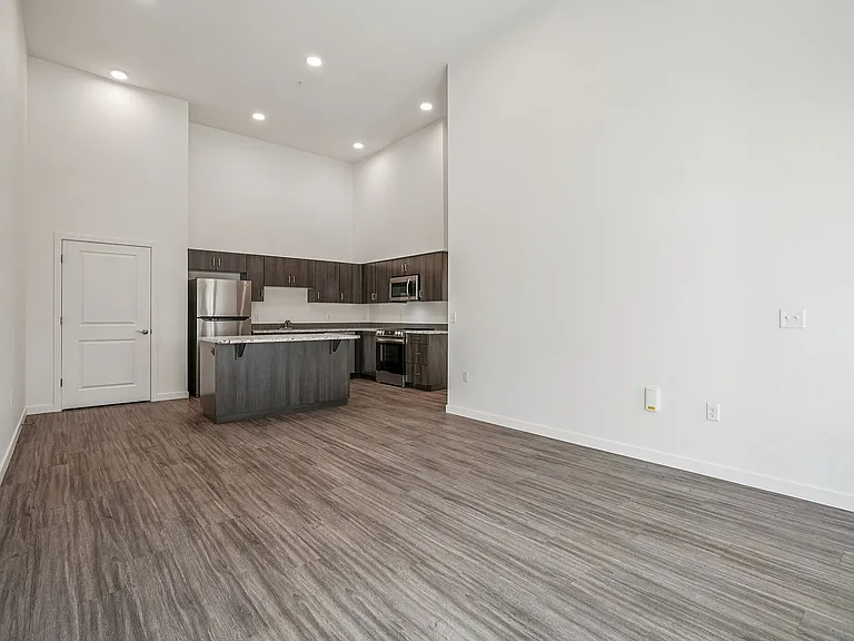 Pacific Ridge Apartments — Photo 9