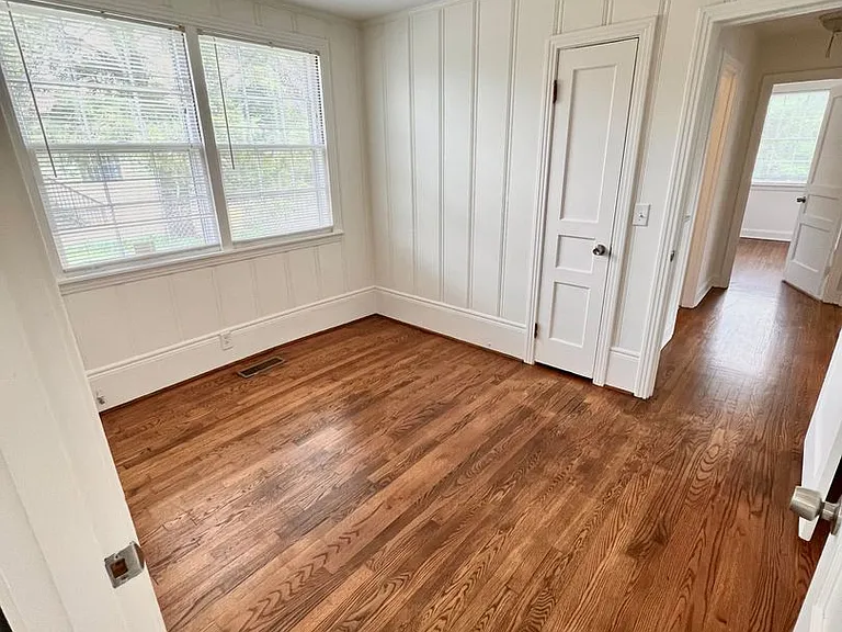 1123 Gibson Dr — Photo 21
