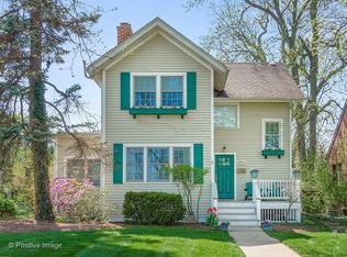 26 N Prospect Ave, Clarendon Hills, IL 60514