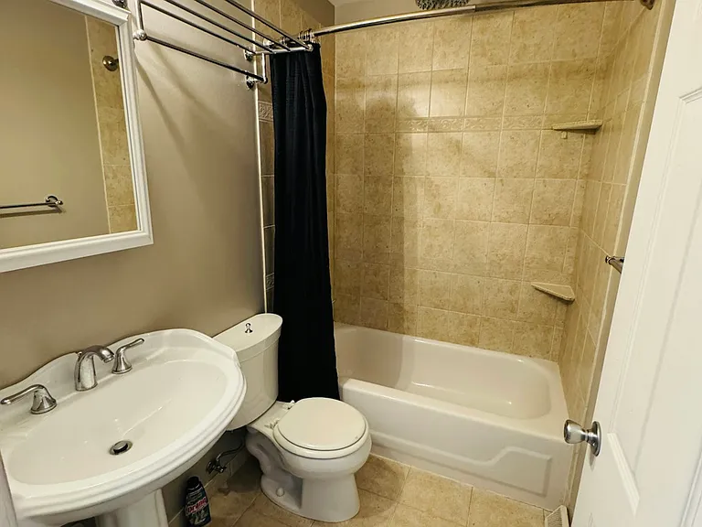 1267 Village Ln — Photo 10