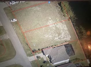 639 SW 8th Ct, Cape Coral, FL 33991