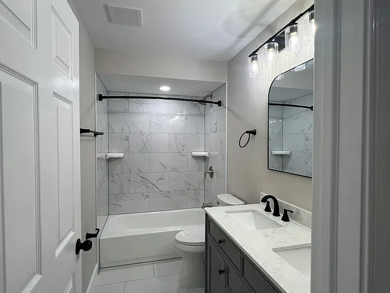 615 N Calhoun St — Photo 22