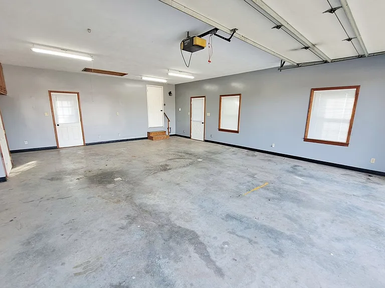 903 Old Carlisle Rd — Photo 40