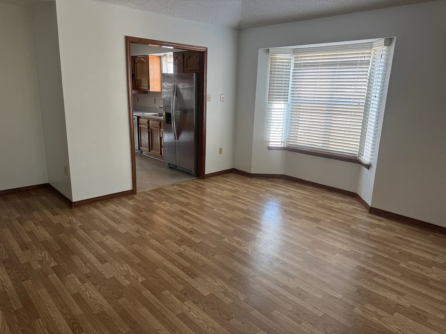 3 bed, 1480 sqft, $2,200 — Photo 4