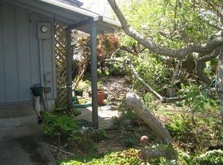 525 Franklin Ave SW, Bandon, OR 97411