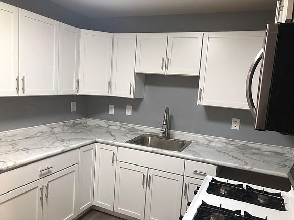 5th image of 28468 Donnelly St