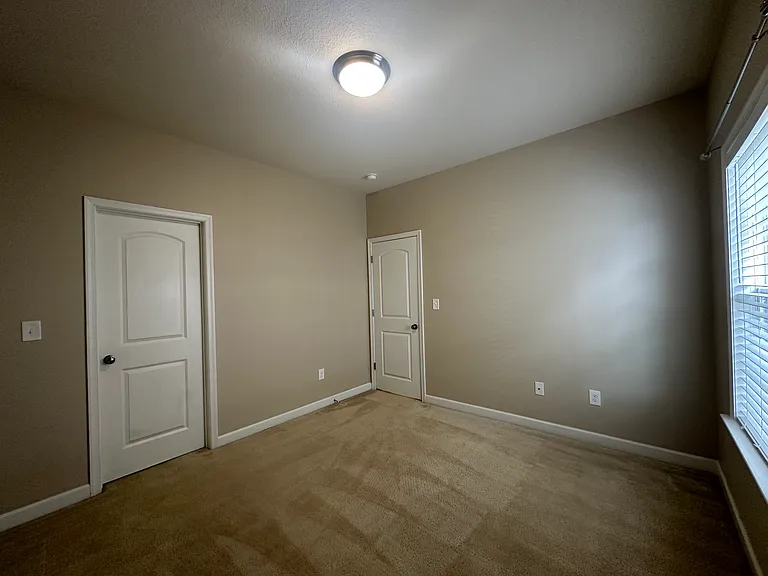 2600 Magnolia Green Loop — Photo 28