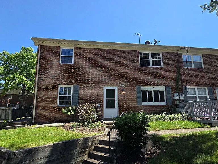 9729 Hagel Cir — Photo 22