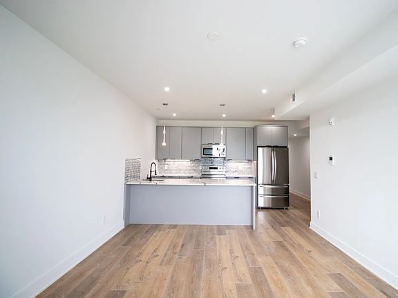 4th image of 1740 N 22nd St #5