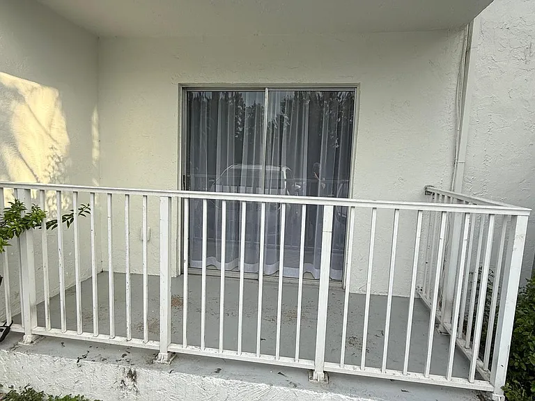 16465 NE 22nd Ave #105 — Photo 8