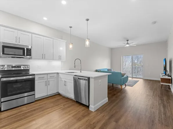 3312 Briarwood Vlg #3312, Clinton, MA 01510