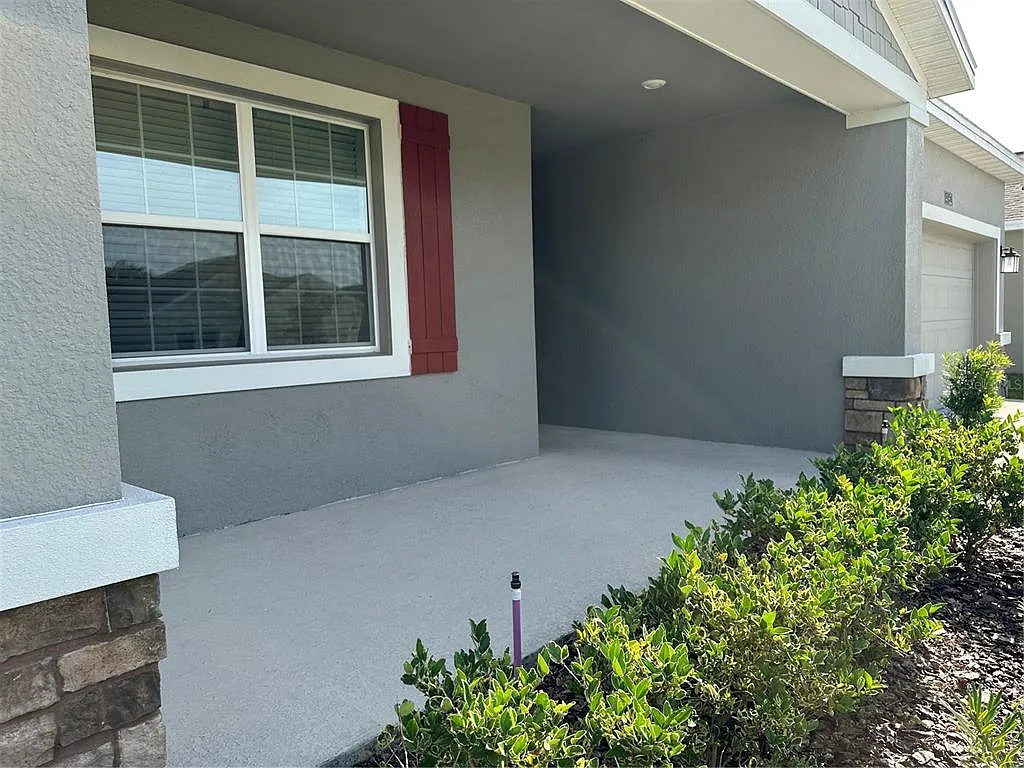 3 bed, 2.0 bath, 2115 sqft, $2,500 — Photo 2