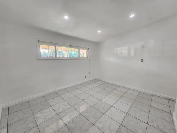 12402 Darnell St, Garden Grove, CA 92840