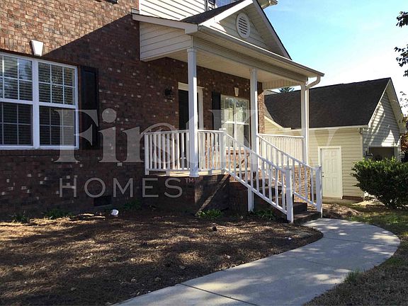 2nd image of 457 Riverglen Dr NW