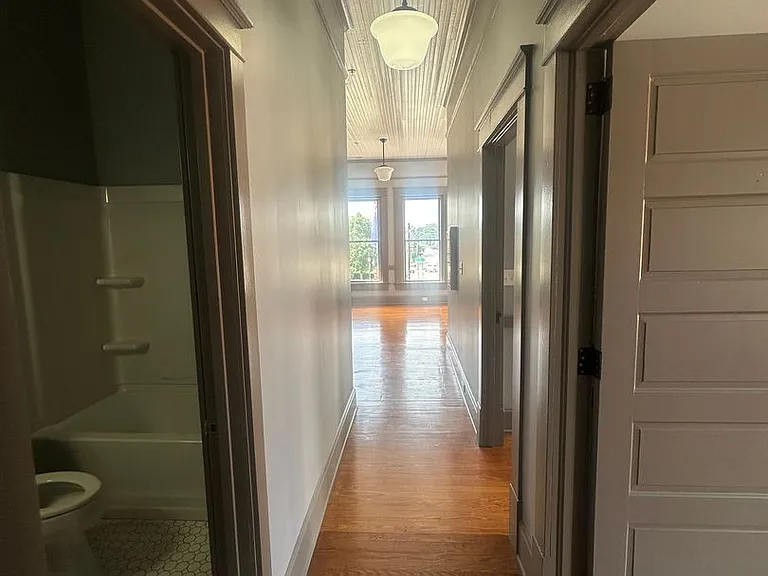 106 N Broad St — Photo 7