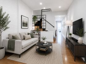 1129 Lexington Ave, New York, NY