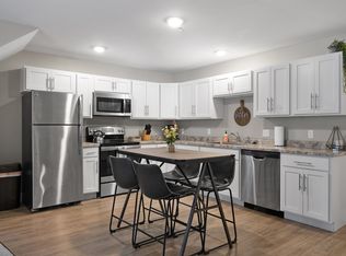 525 S Garfield Ave APT B, Traverse City, MI 49686