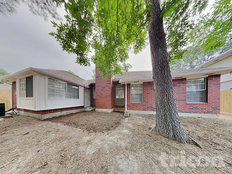 7002 Echo Pines Dr — Photo 17