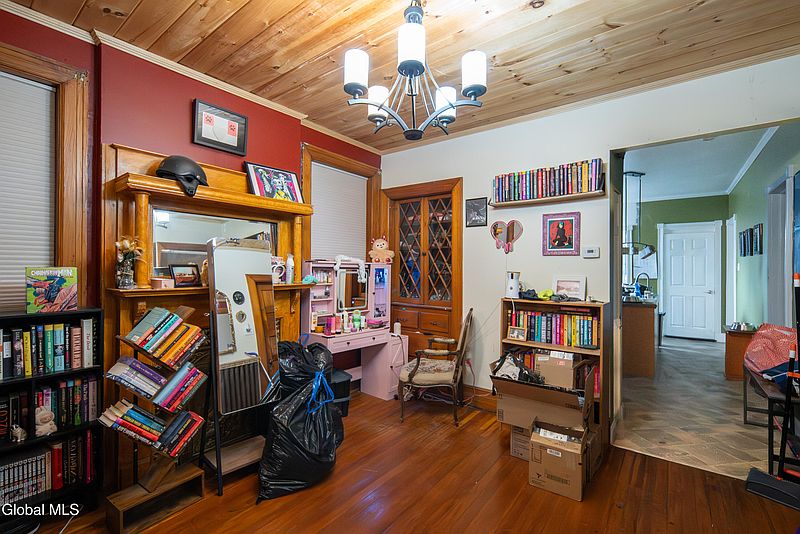 3rd image of 318 1st Street