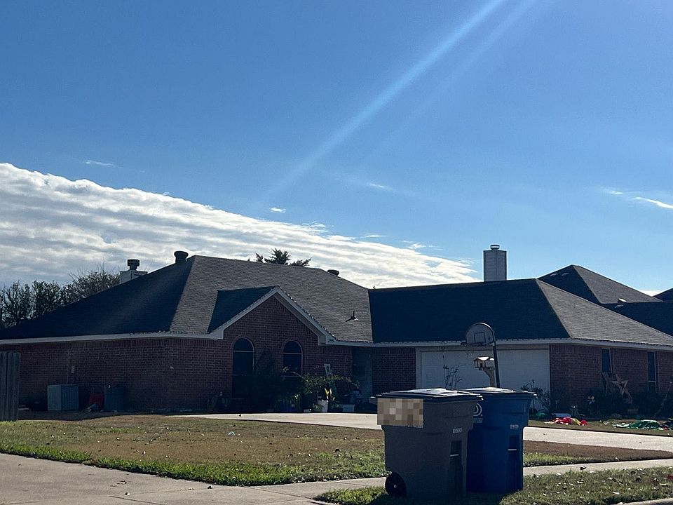 2nd image of 255 Cobblestone Cir